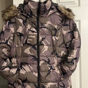 Women’s Northface Puffer Coat